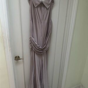 Pale Lavender Maxi Gown with Cowl Neck and Sleeveless Design for Bride